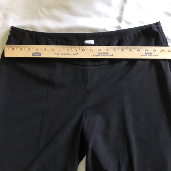 *2 for $10.00 /  Ladies’ black cropped pants - Picture 5 of 5